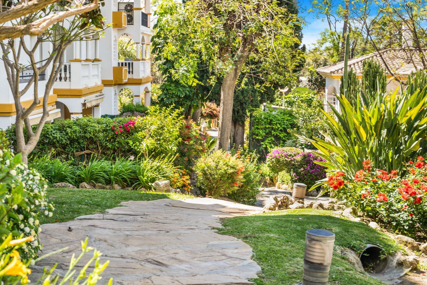 Hacienda De Nagueles - Golden Mile,